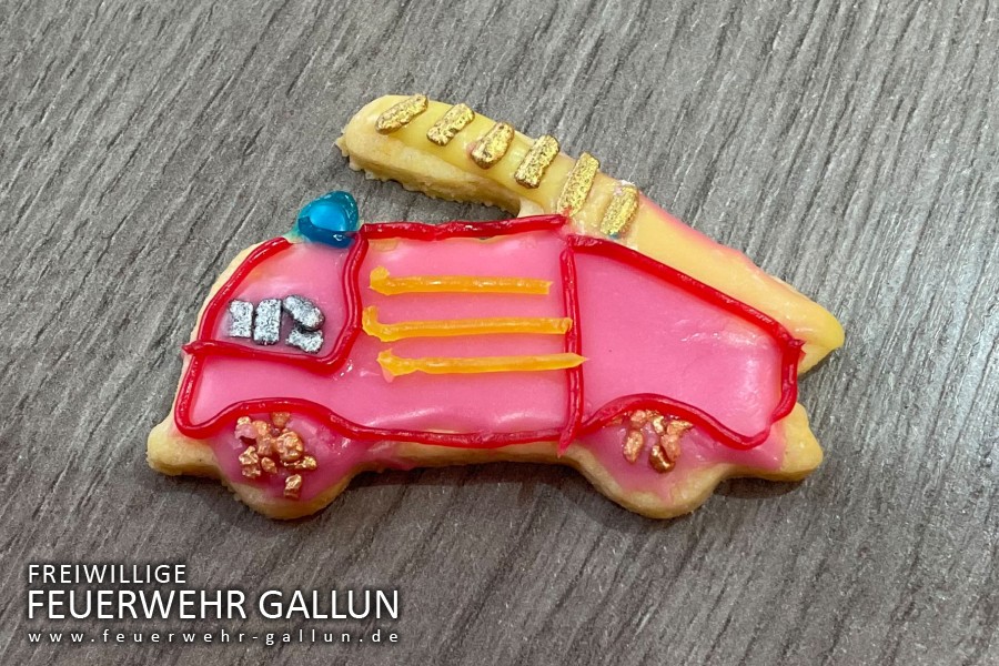 Plätzchen backen mit der Kinder- und Jugendfeuerwehr
